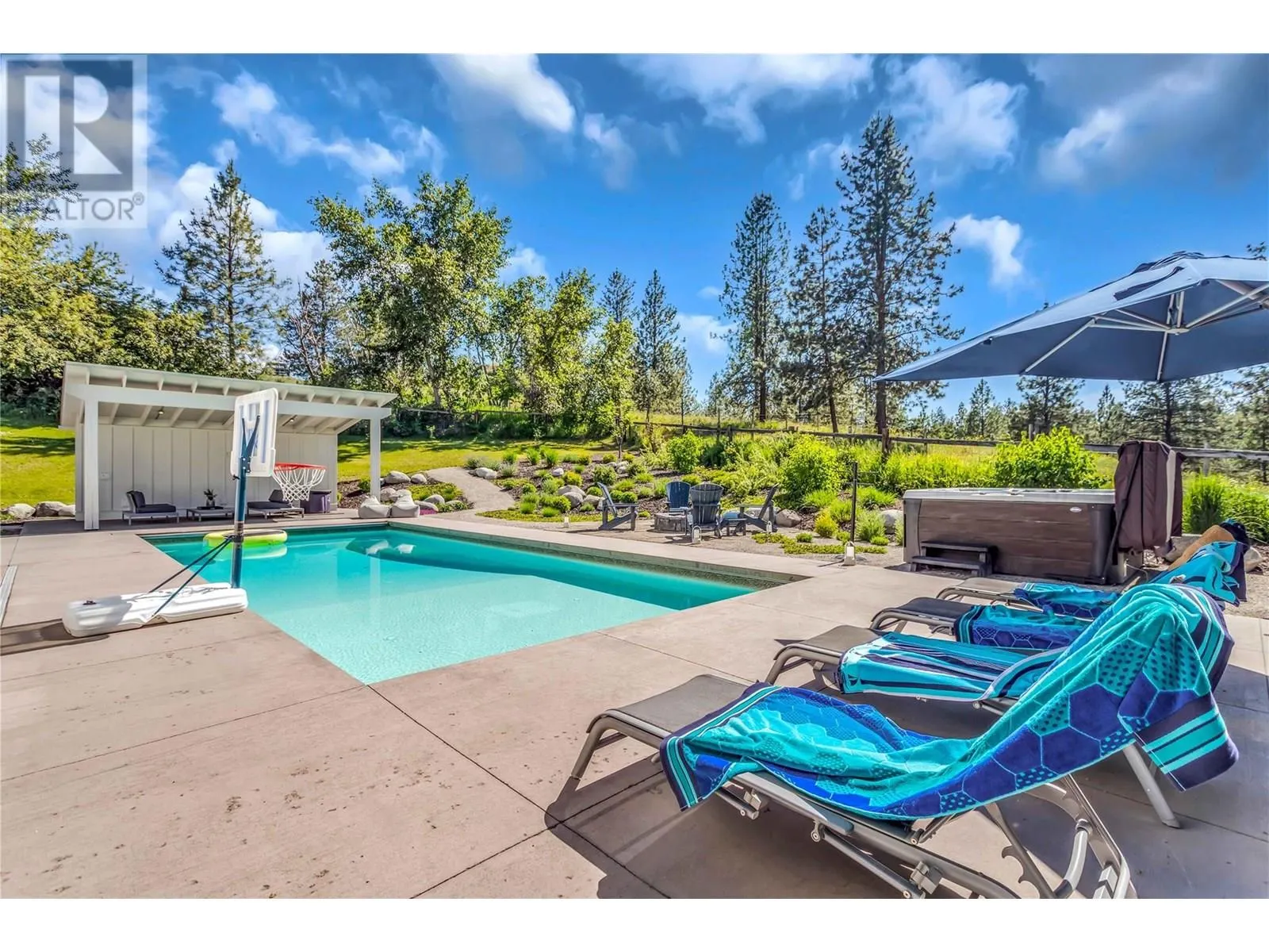 2376 Saucier Road