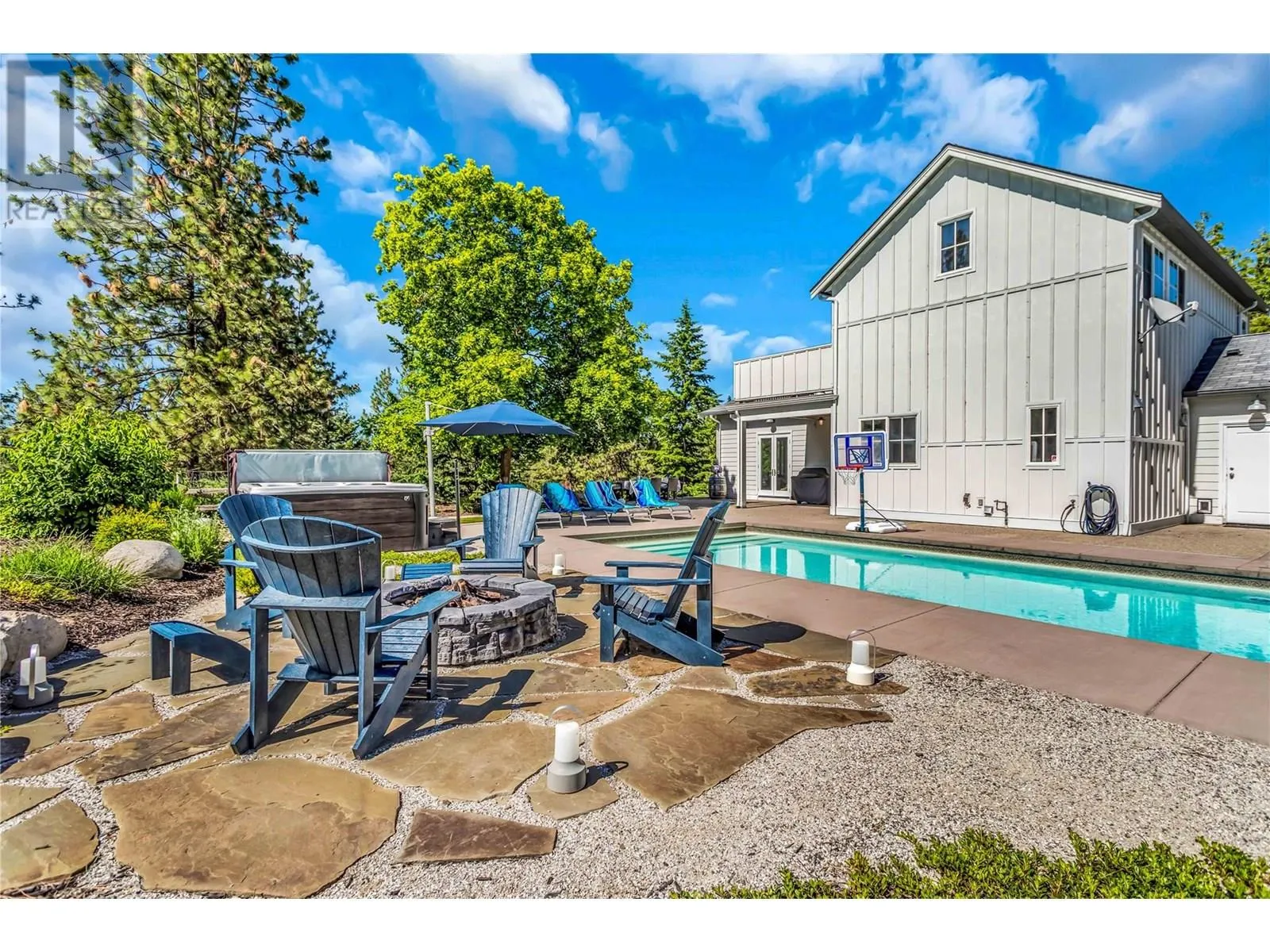 2376 Saucier Road