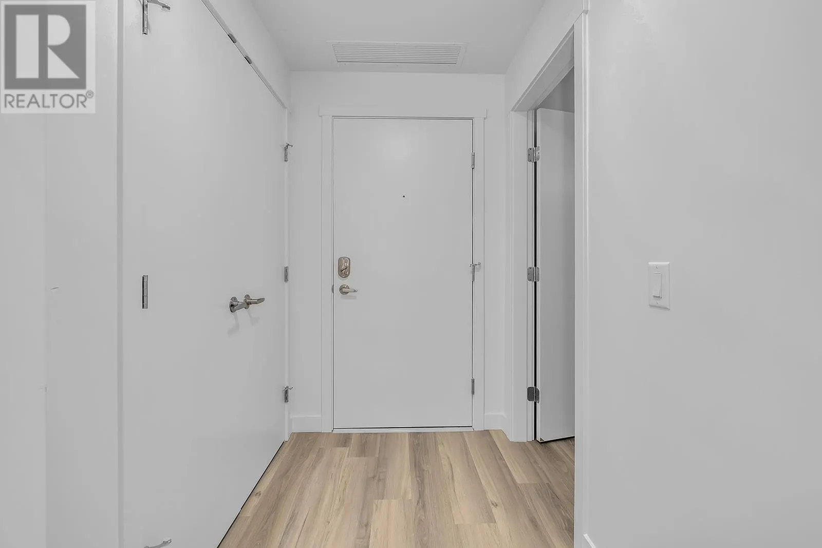1057 Frost Road Unit# 318