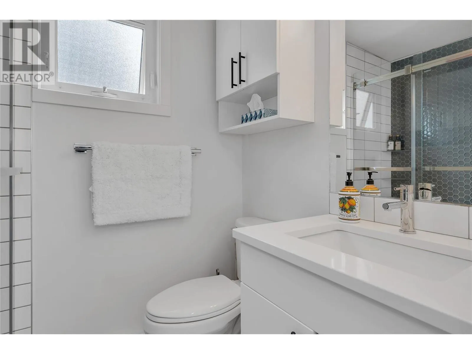 3050 Seclusion Bay Road Unit# 12