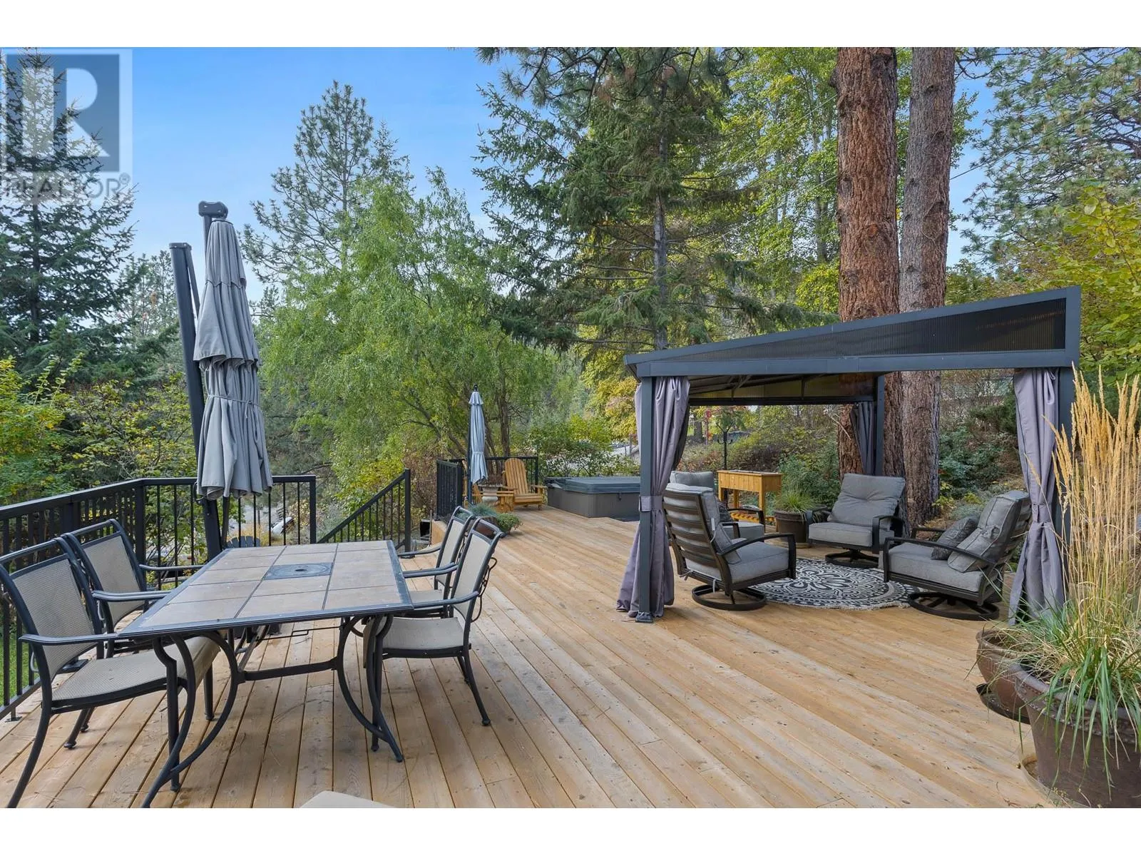 4996 Bradley Drive