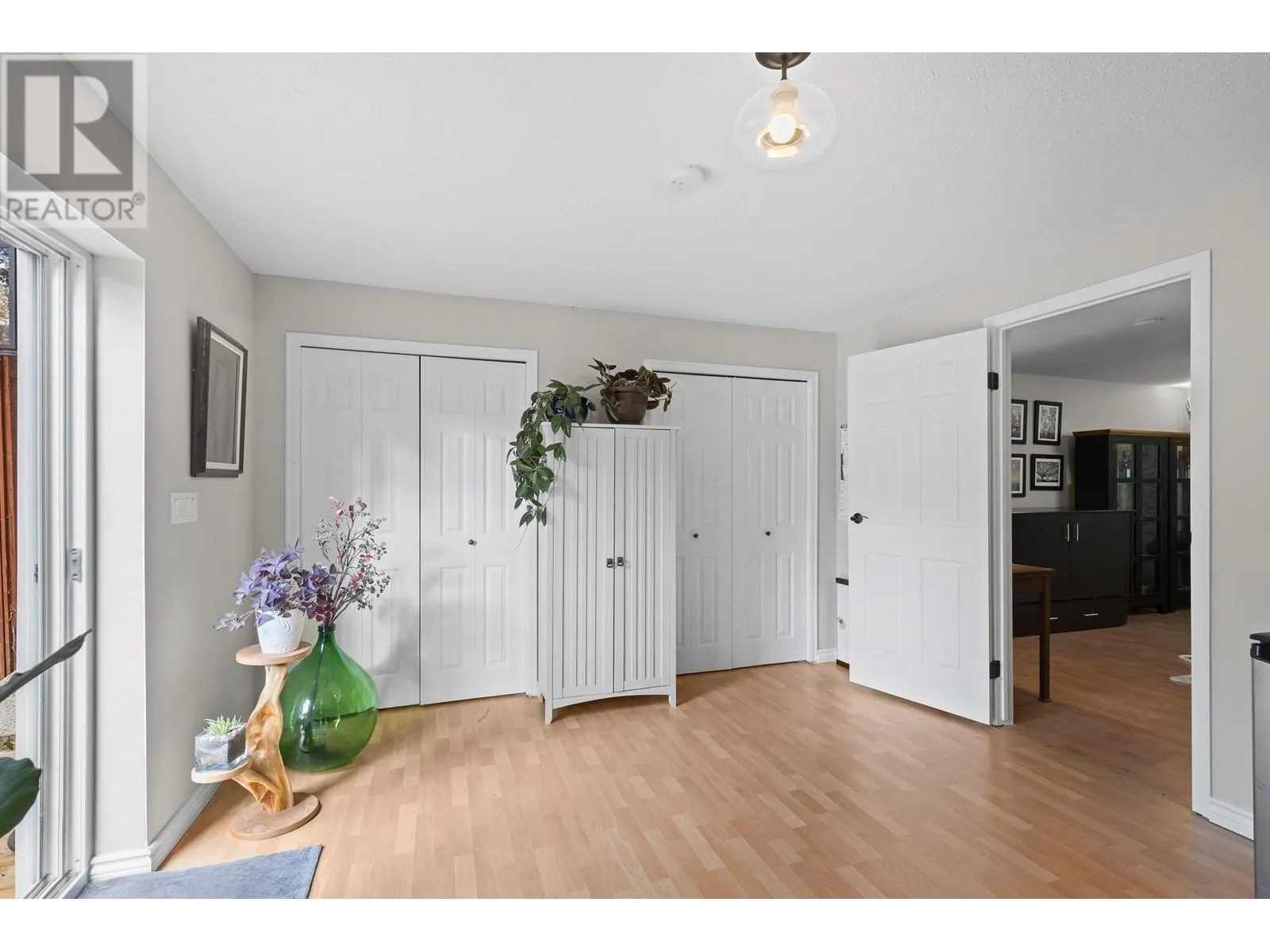 4996 Bradley Drive