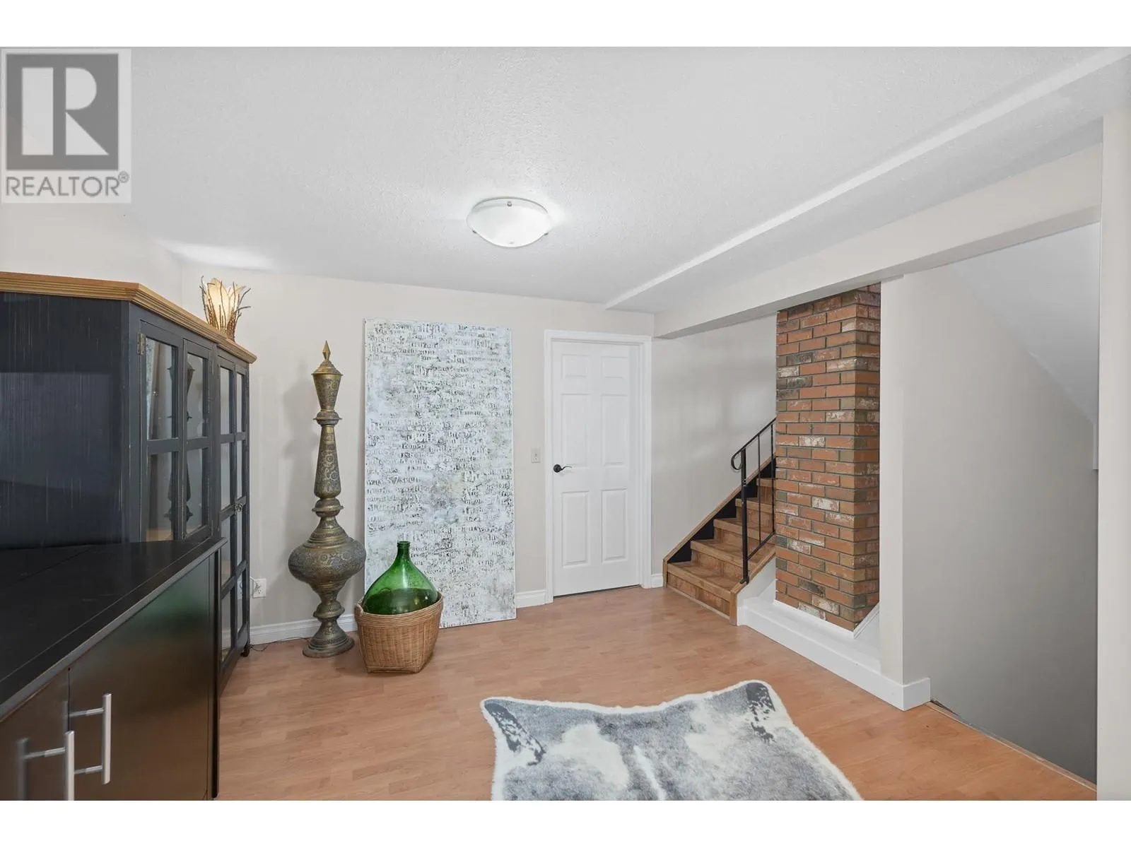 4996 Bradley Drive