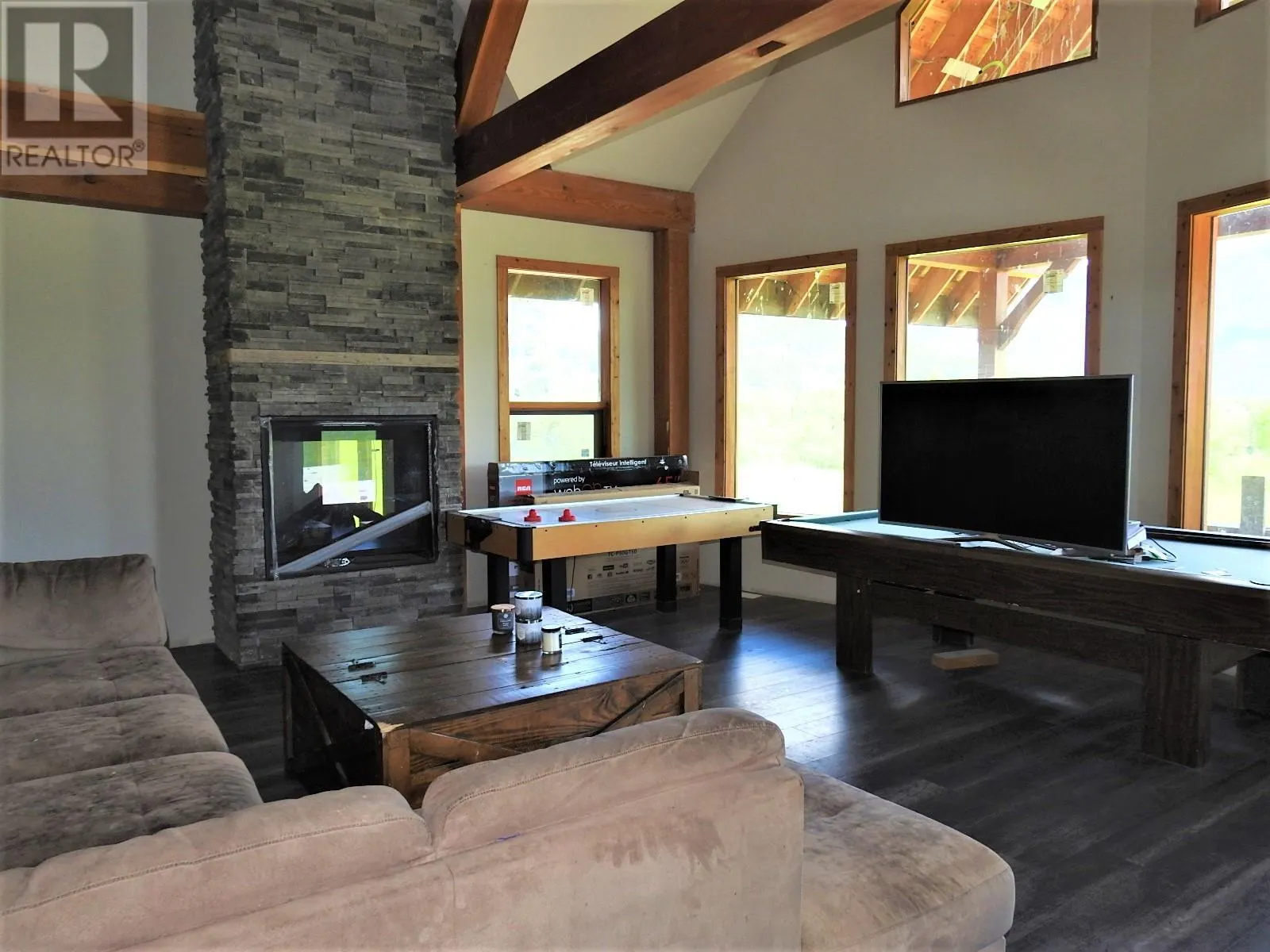 1144 Tappen Valley Road