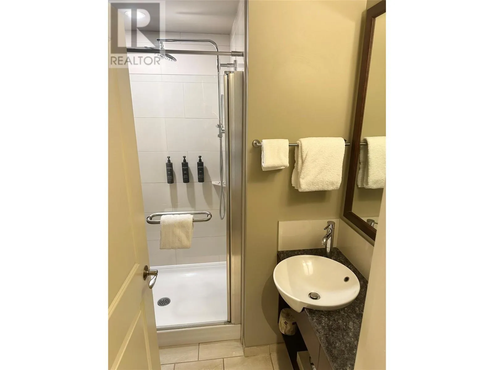 13011 Lakeshore Drive Unit# 231