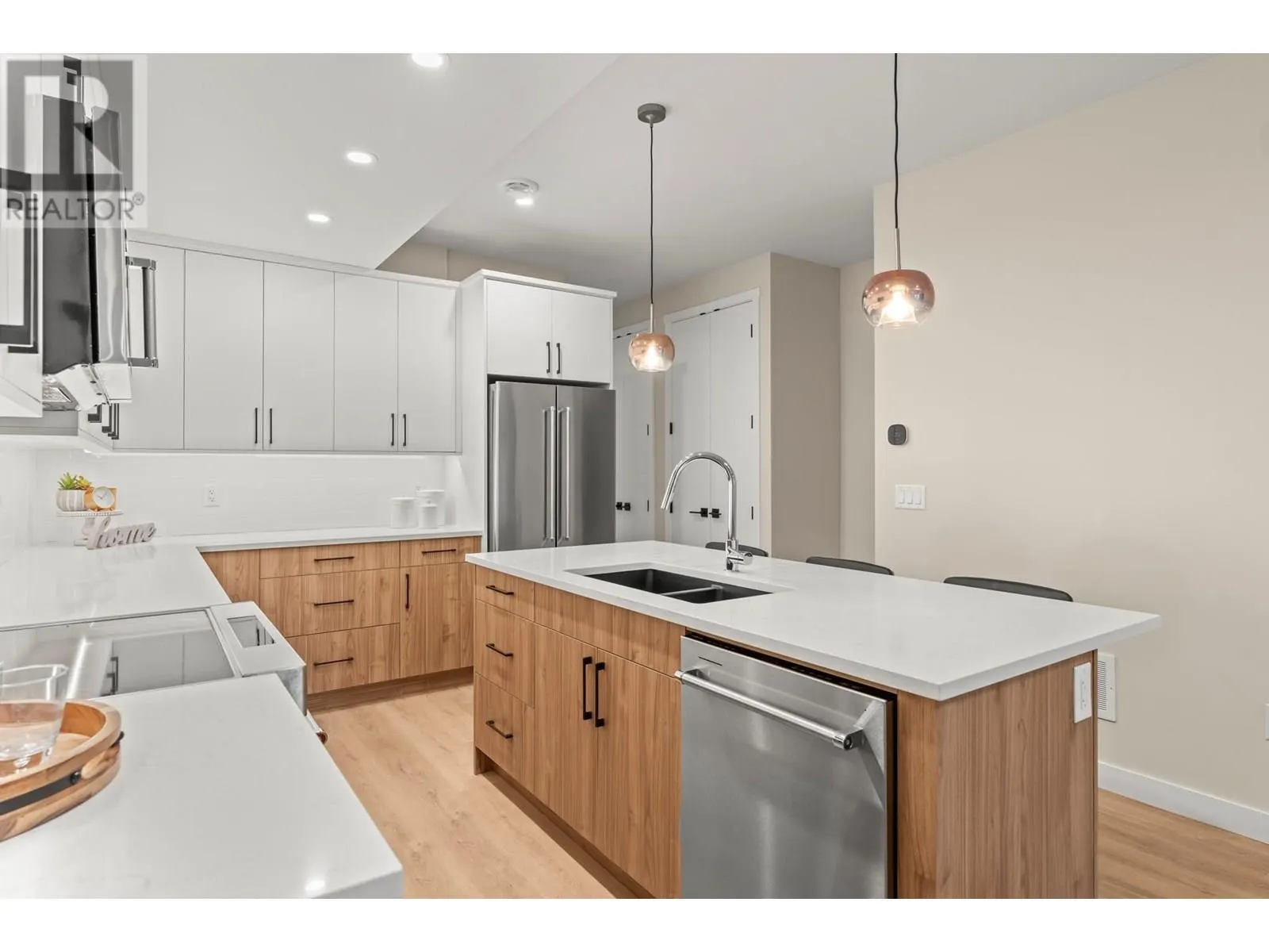 3907 26 Street Unit# 2