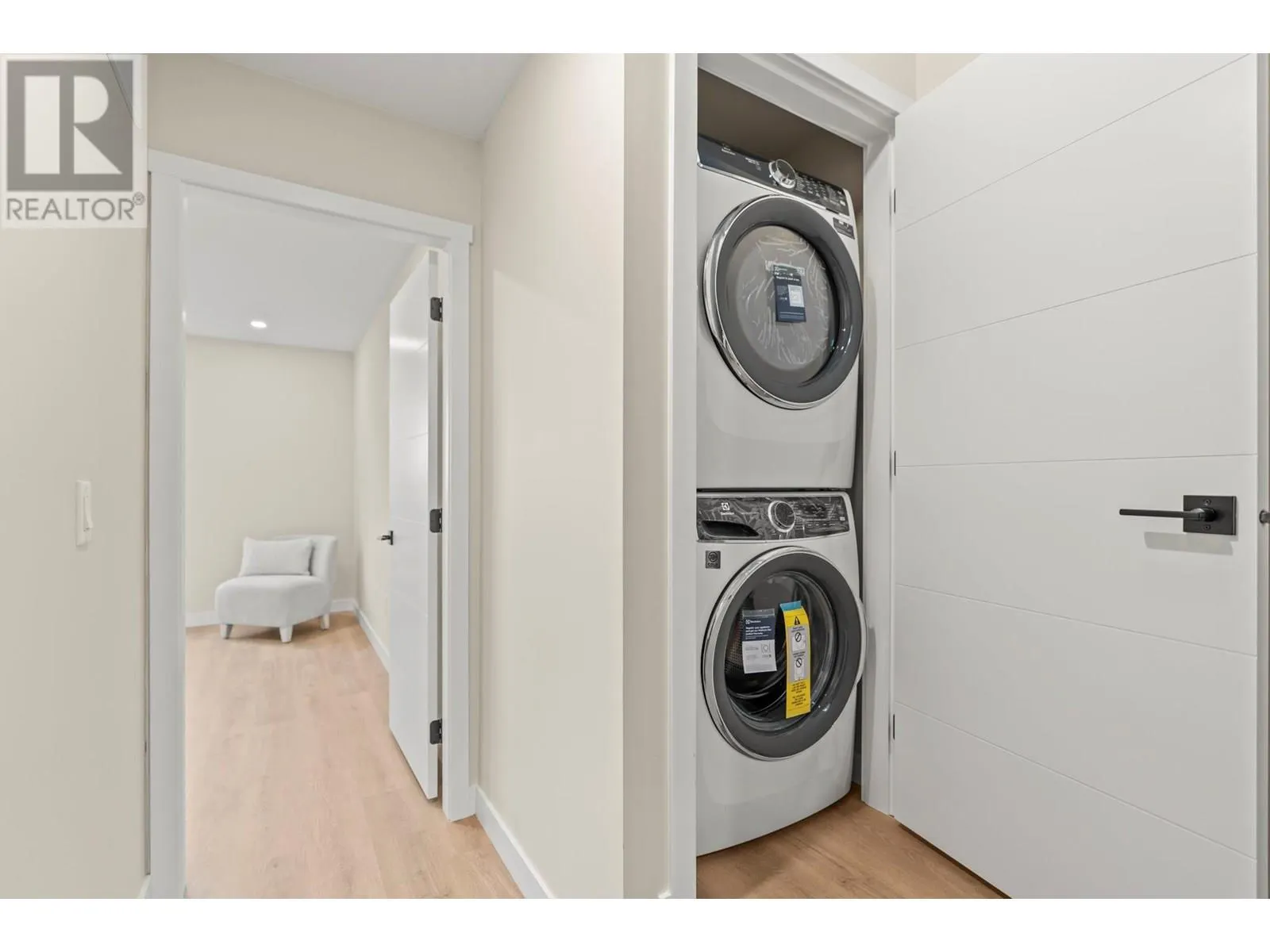 3907 26 Street Unit# 2