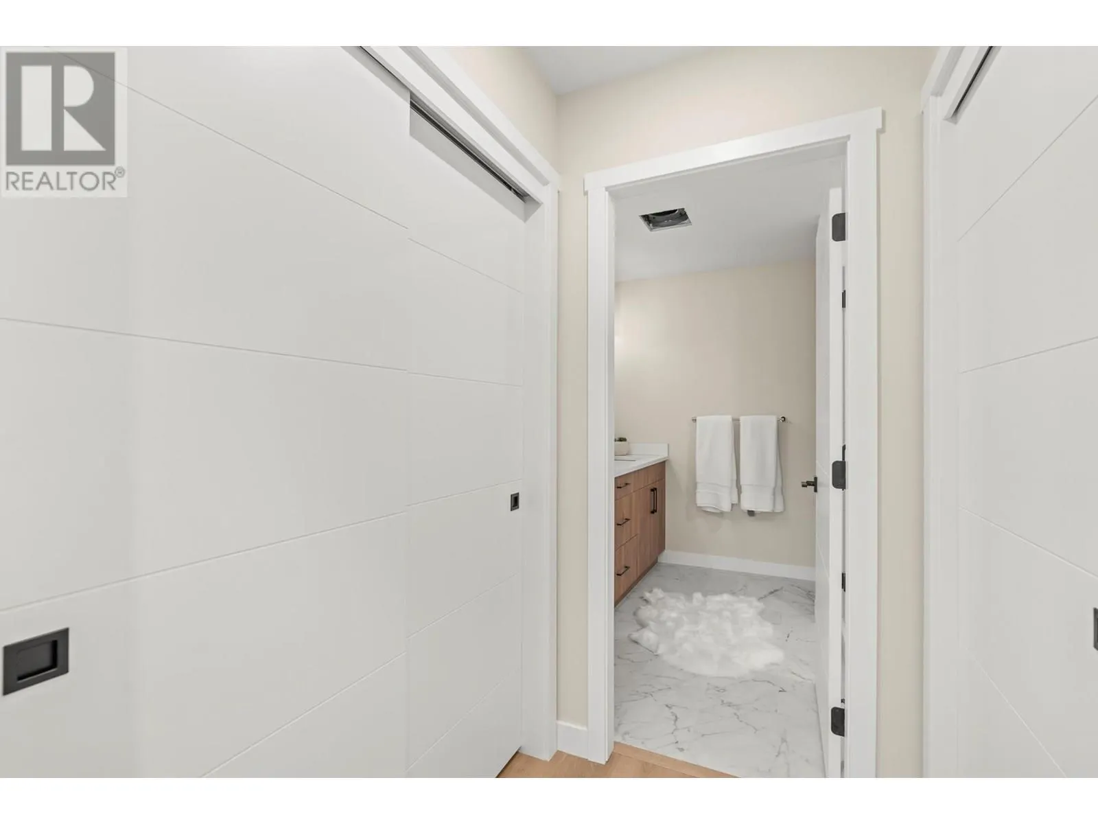 3907 26 Street Unit# 2