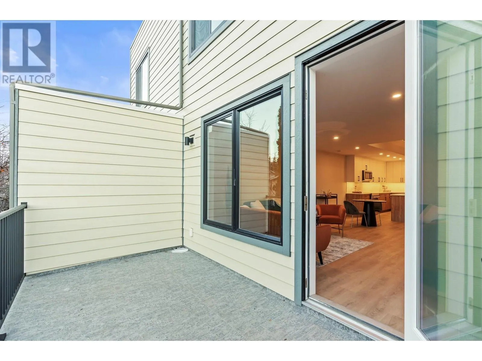 3907 26 Street Unit# 2