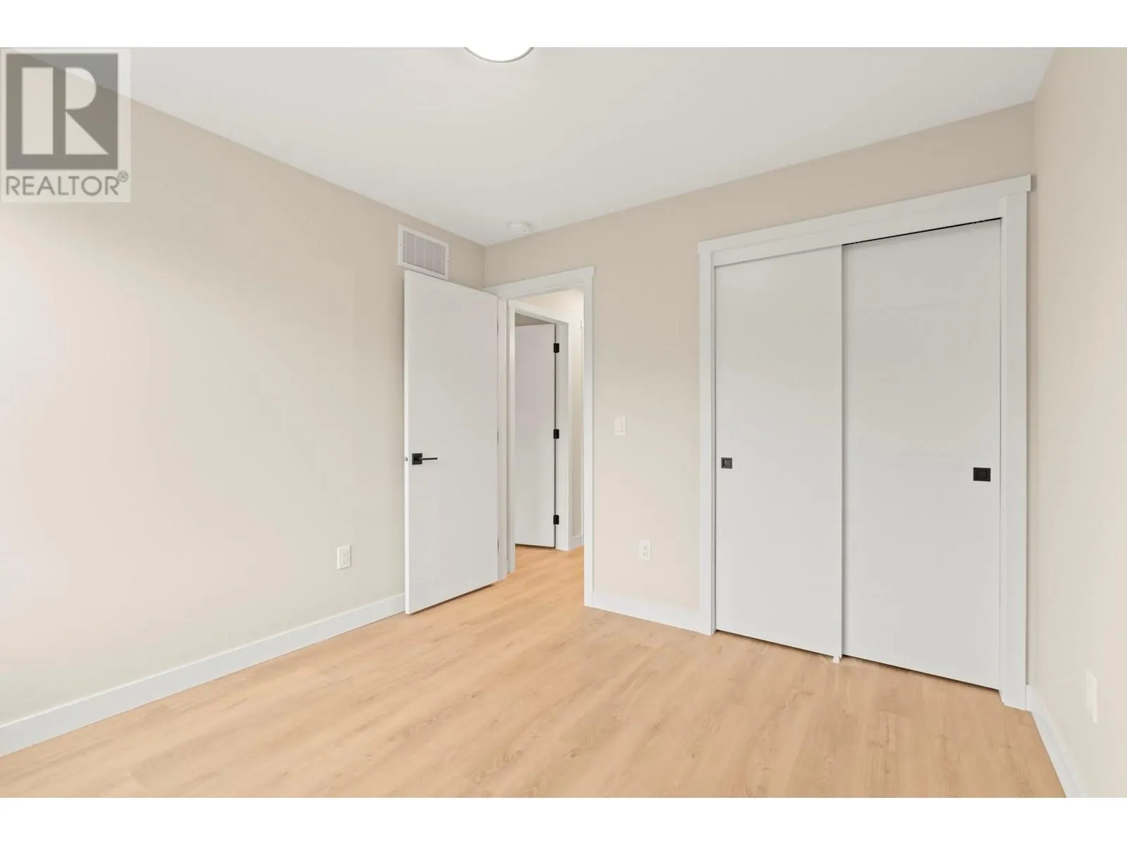 3907 26 Street Unit# 2