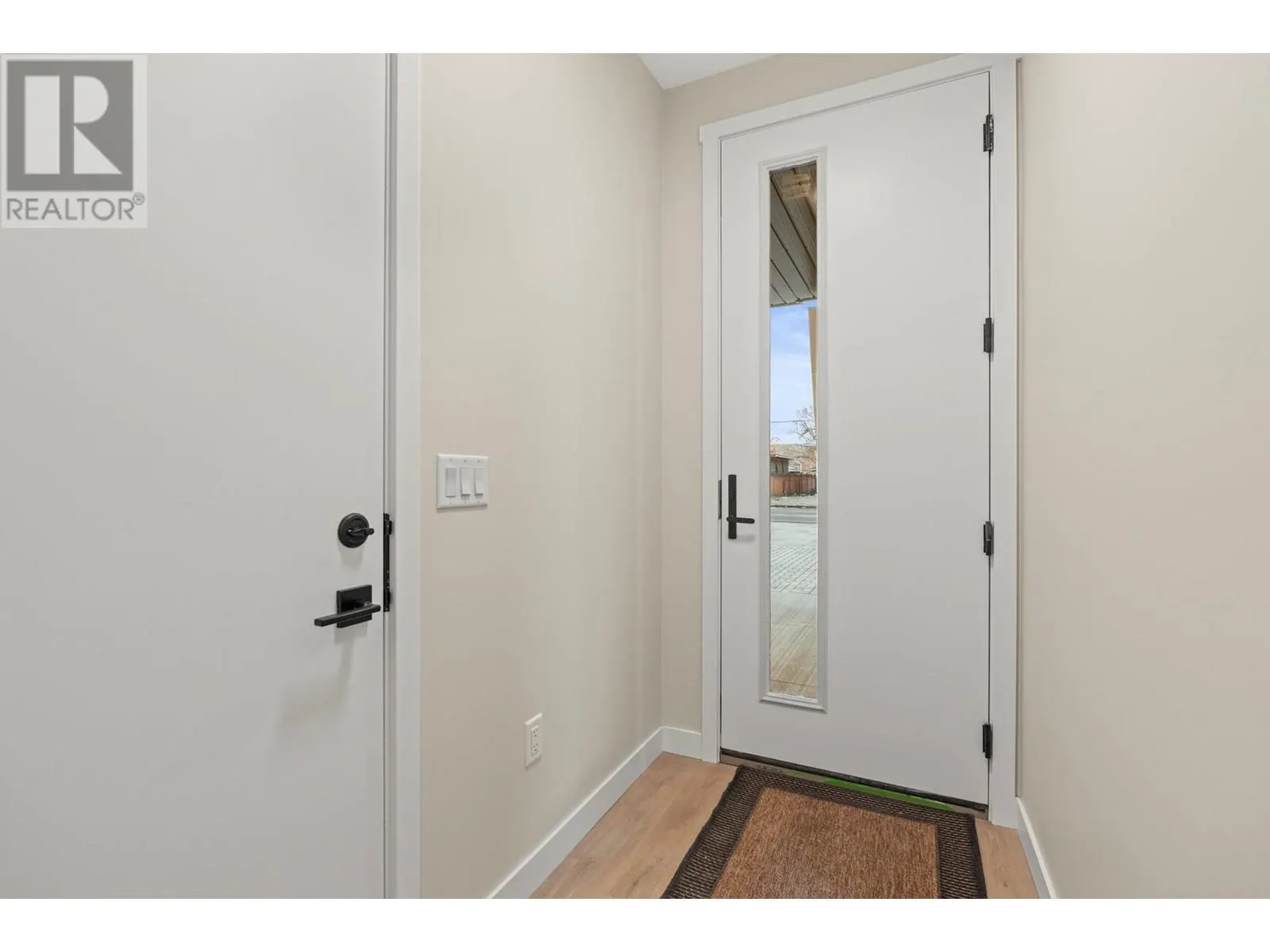 3907 26 Street Unit# 2