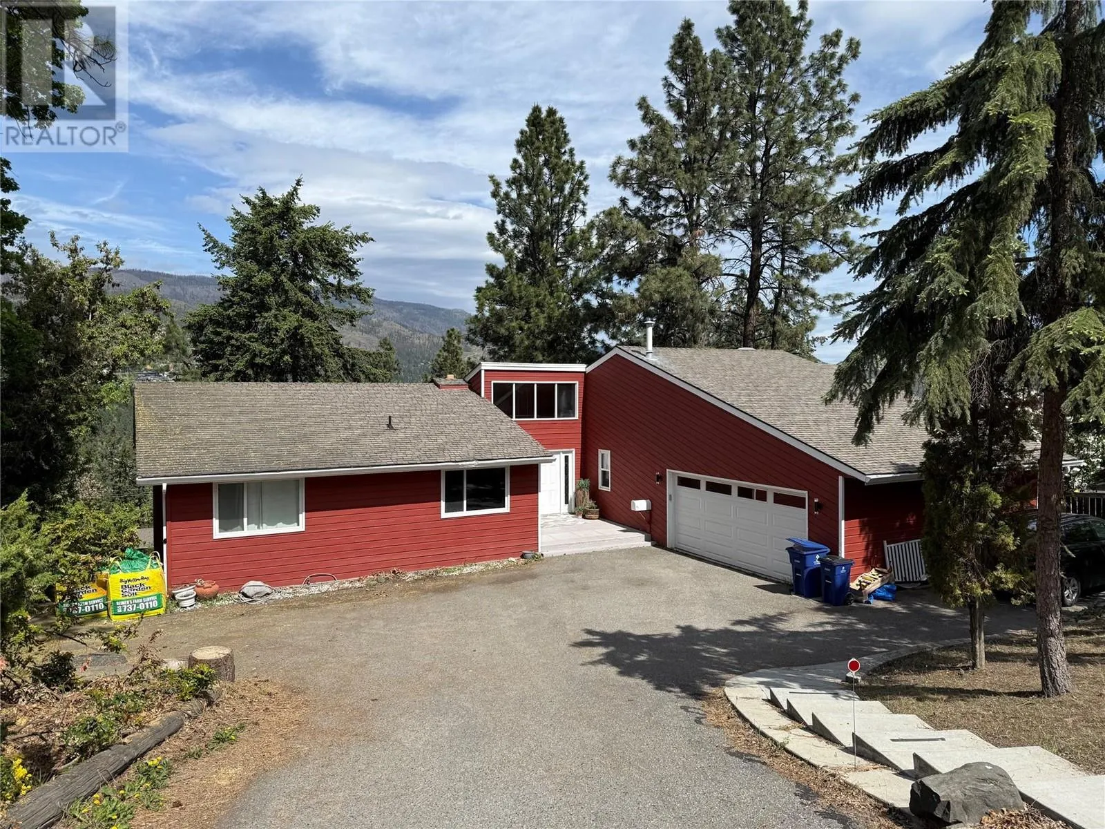 2172 Michelle Crescent