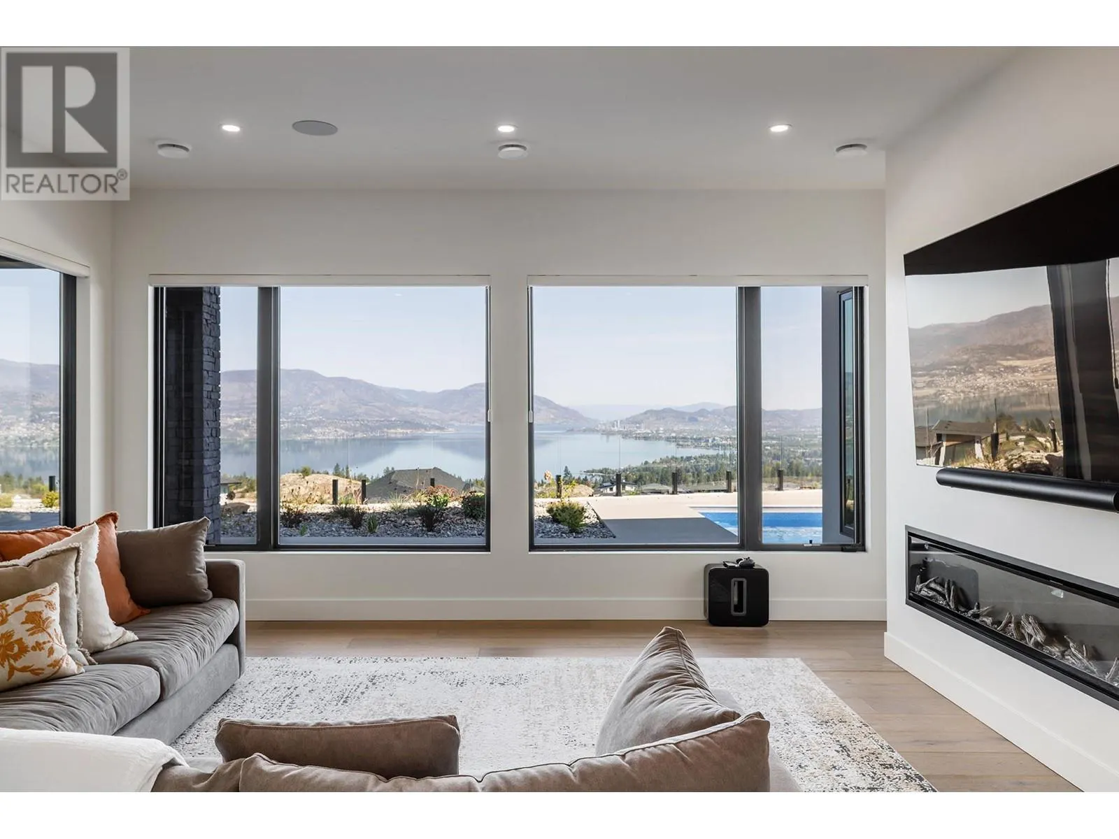 434 Hawk Hill Drive
