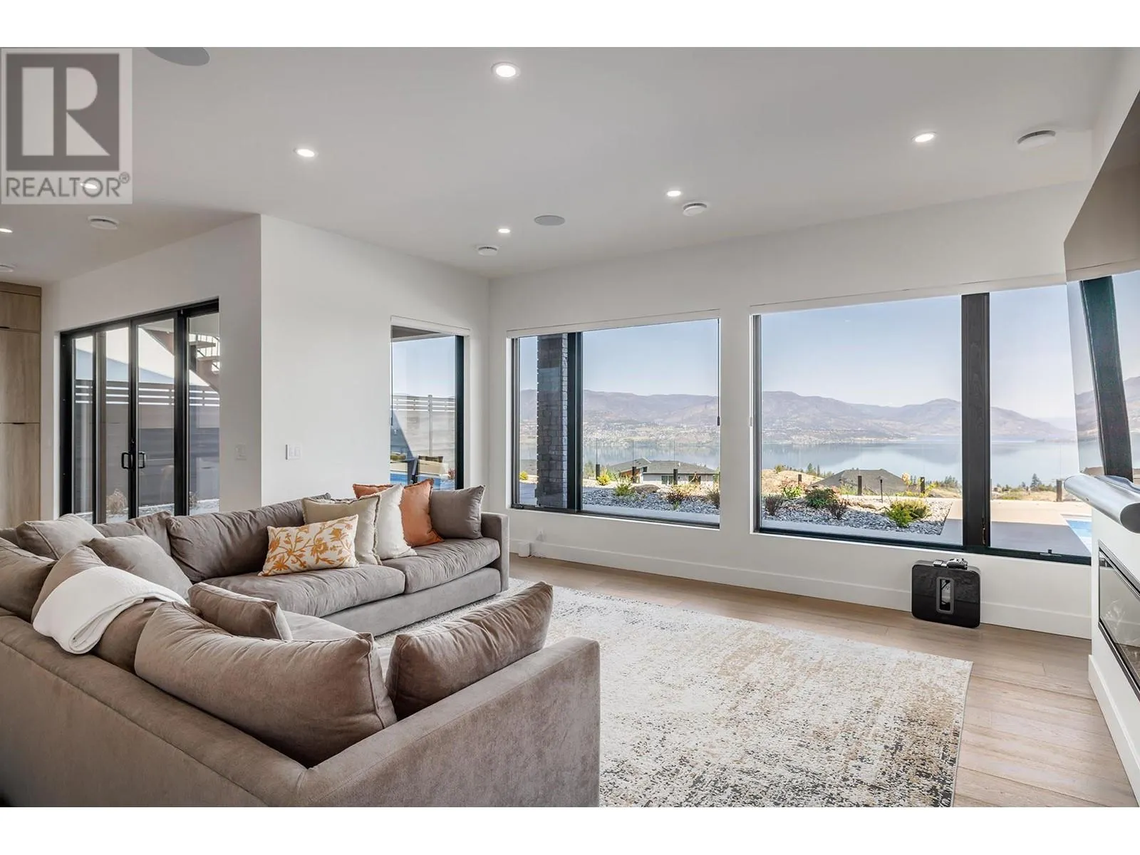 434 Hawk Hill Drive