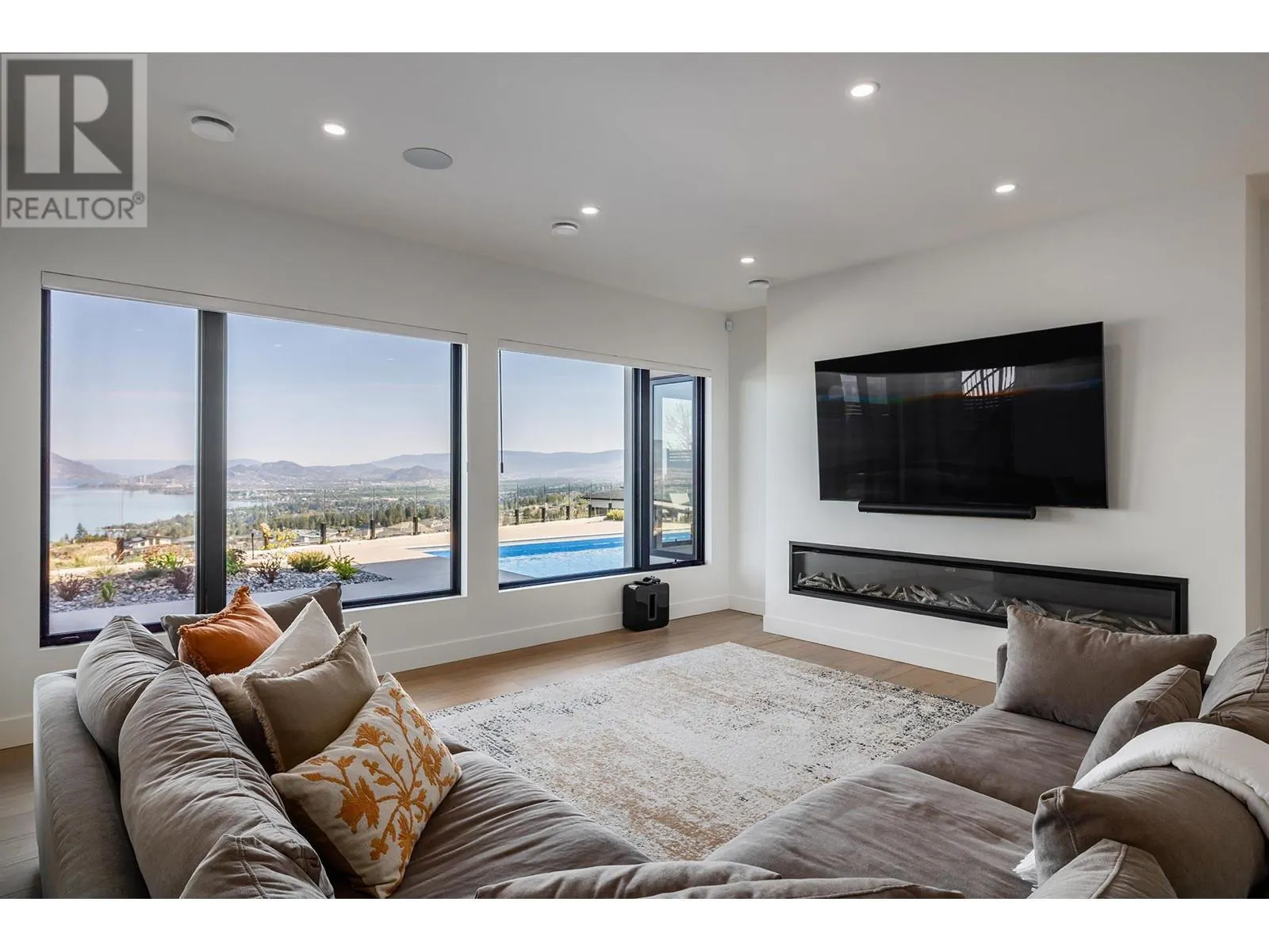 434 Hawk Hill Drive