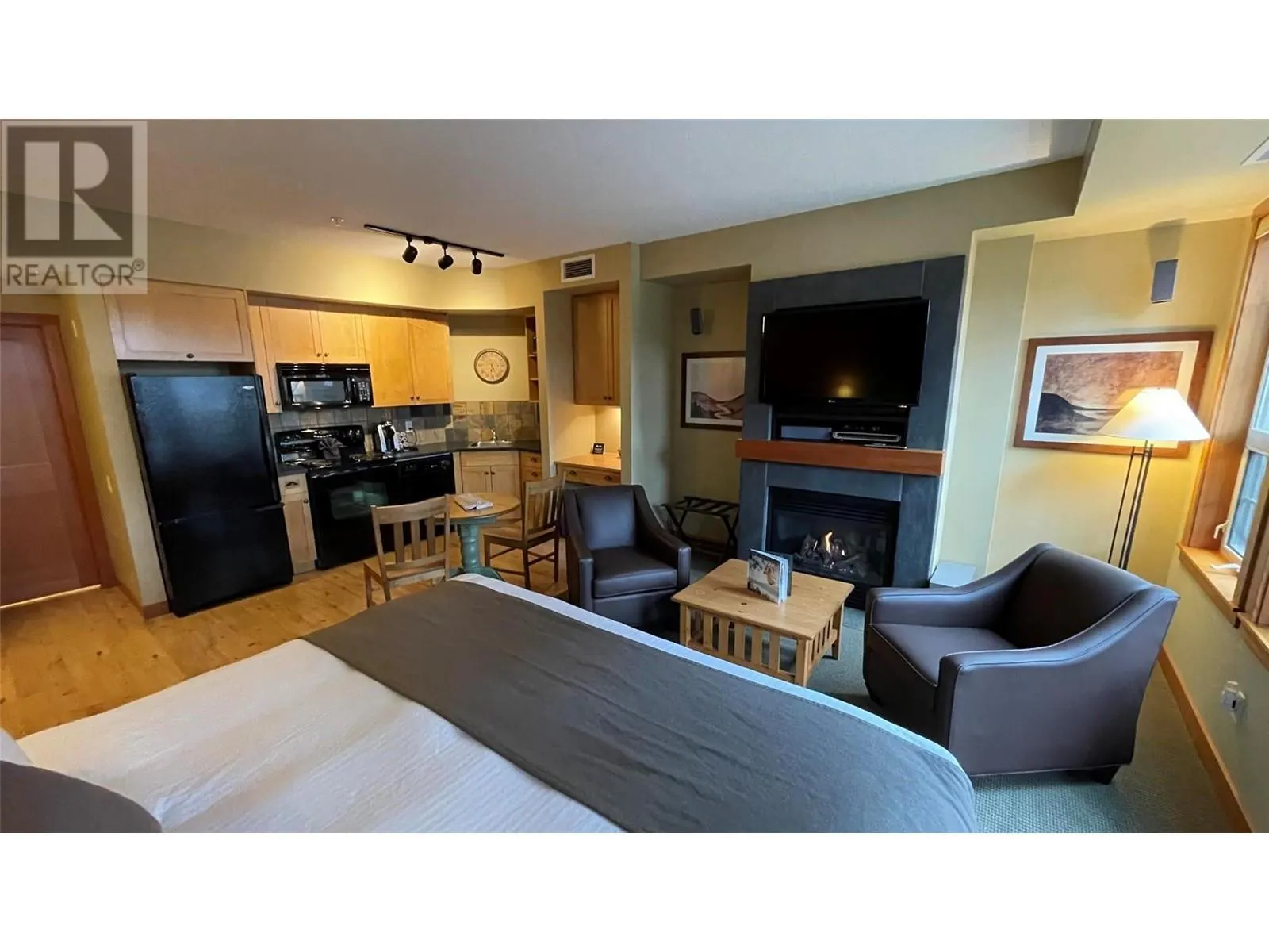 105 Village Centre Court Unit# 126