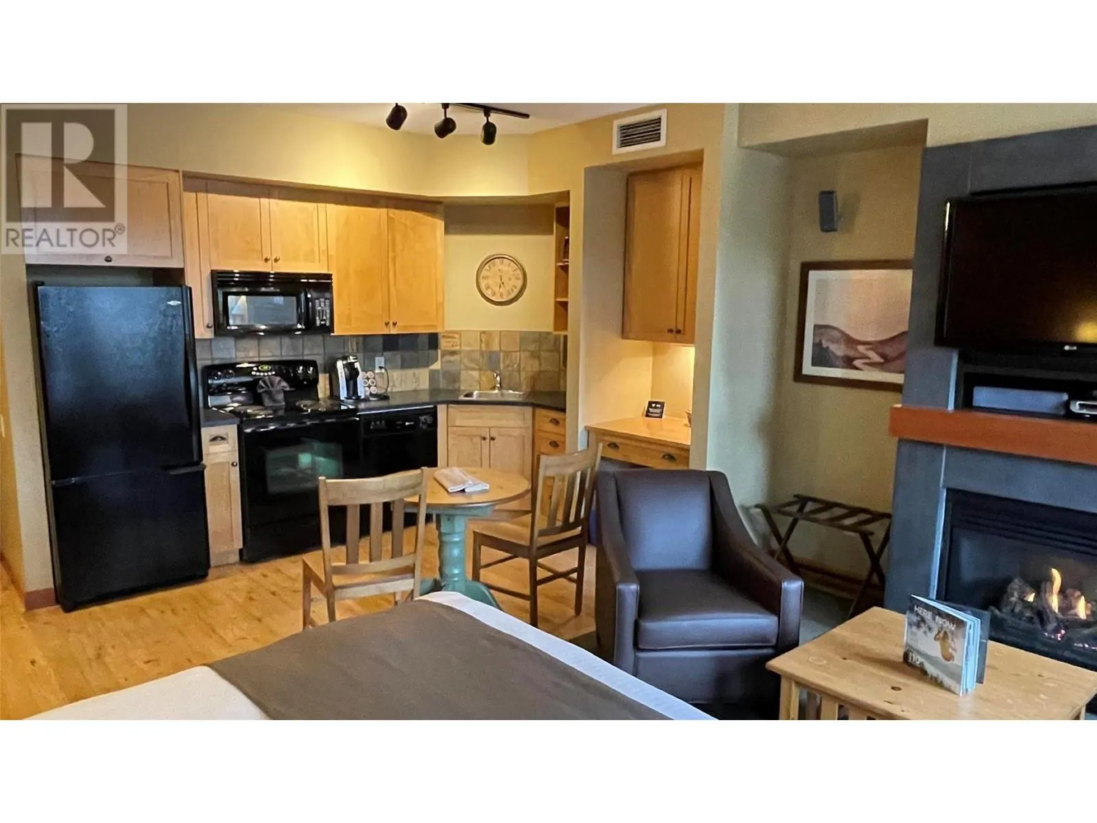 105 Village Centre Court Unit# 126
