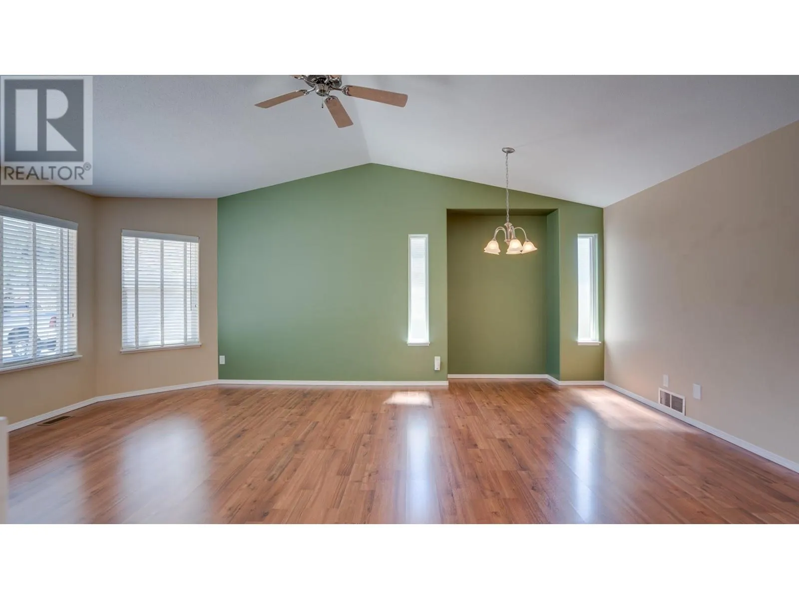 430 4 Street Lot# 27-115