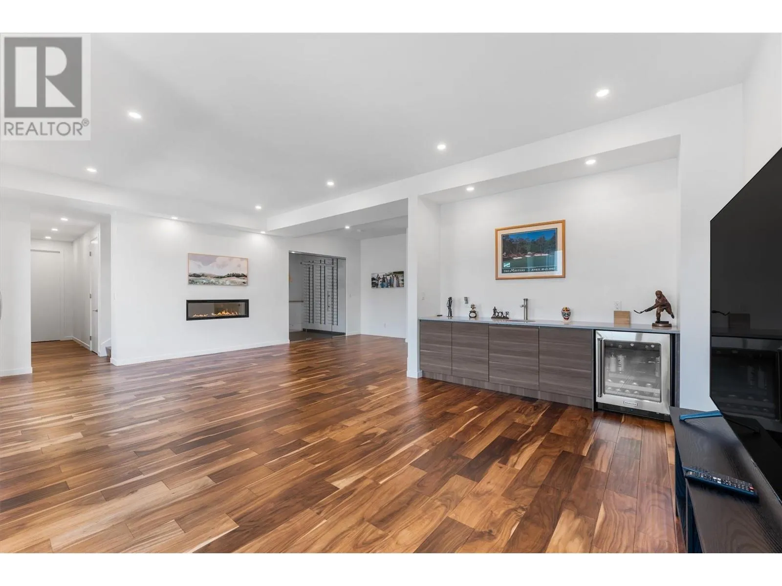 6114 Faircrest Street Unit# 105