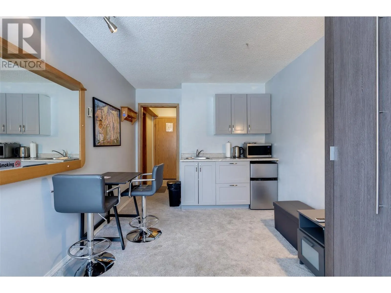 5375 Big White Road Unit# 230