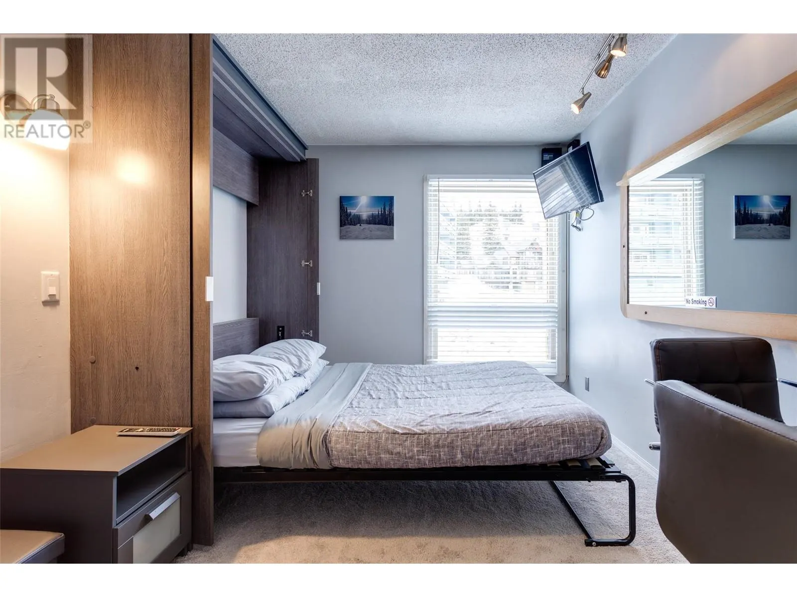5375 Big White Road Unit# 230