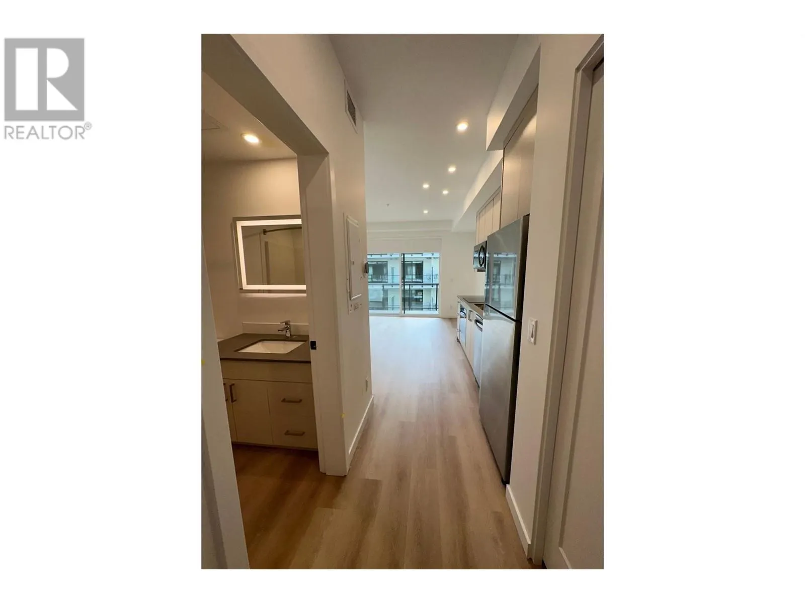 1274 Devonshire Avenue Unit# 443