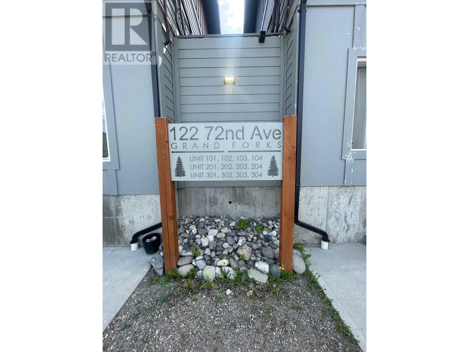 122 72nd Avenue