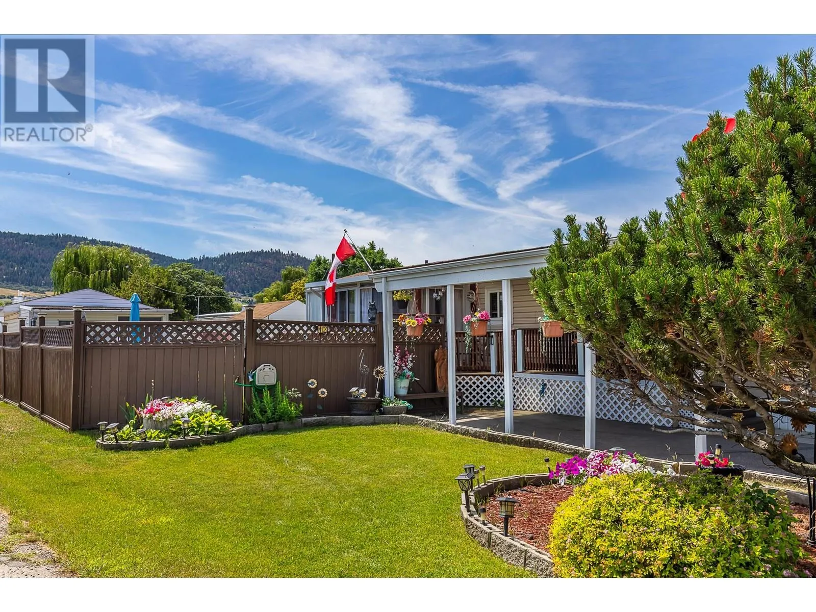 2727 Lakeshore Road Unit# 13