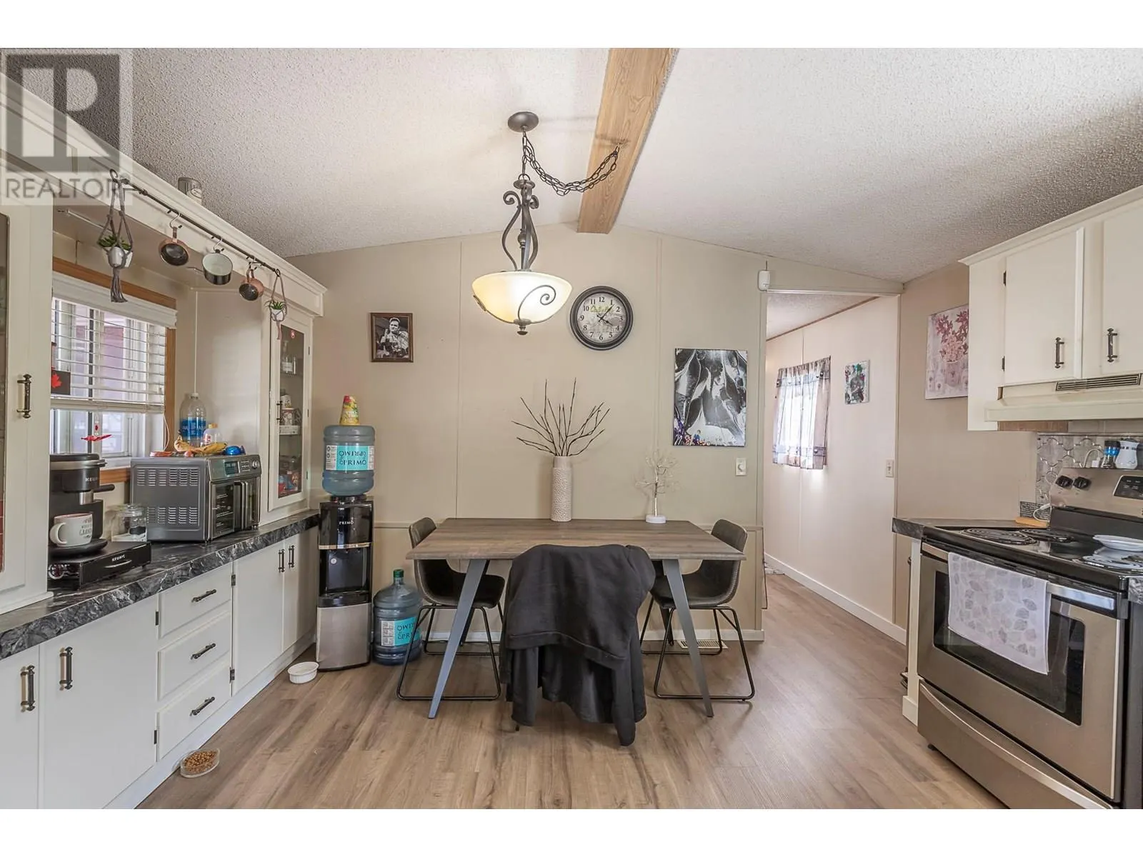 2727 Lakeshore Road Unit# 13