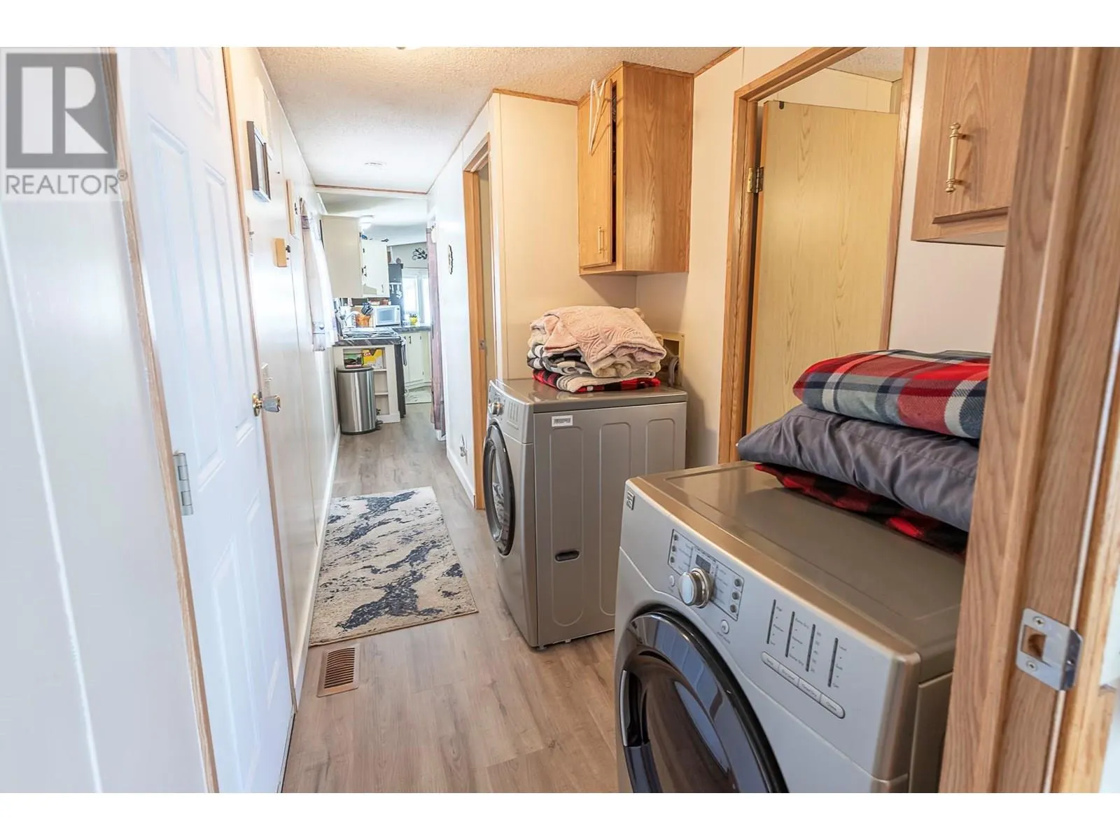 2727 Lakeshore Road Unit# 13