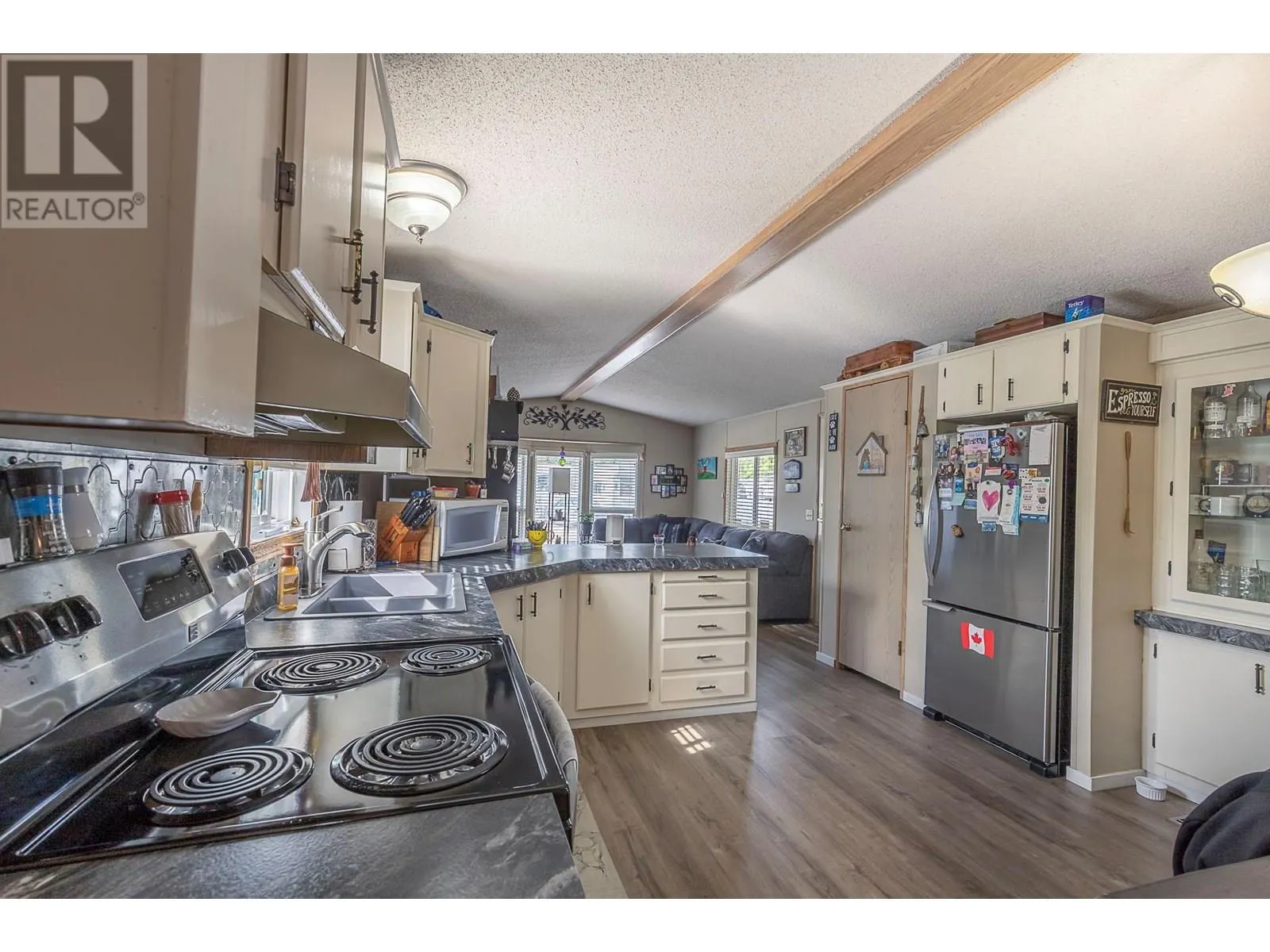2727 Lakeshore Road Unit# 13