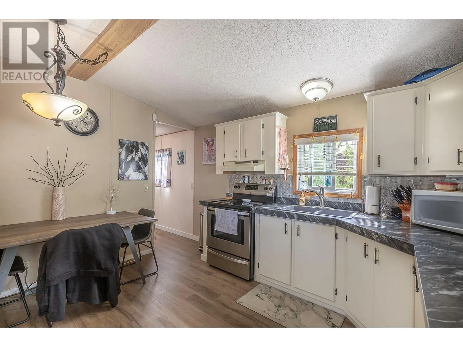 2727 Lakeshore Road Unit# 13