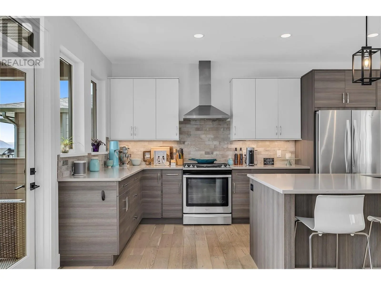 2558 Crown Crest Drive