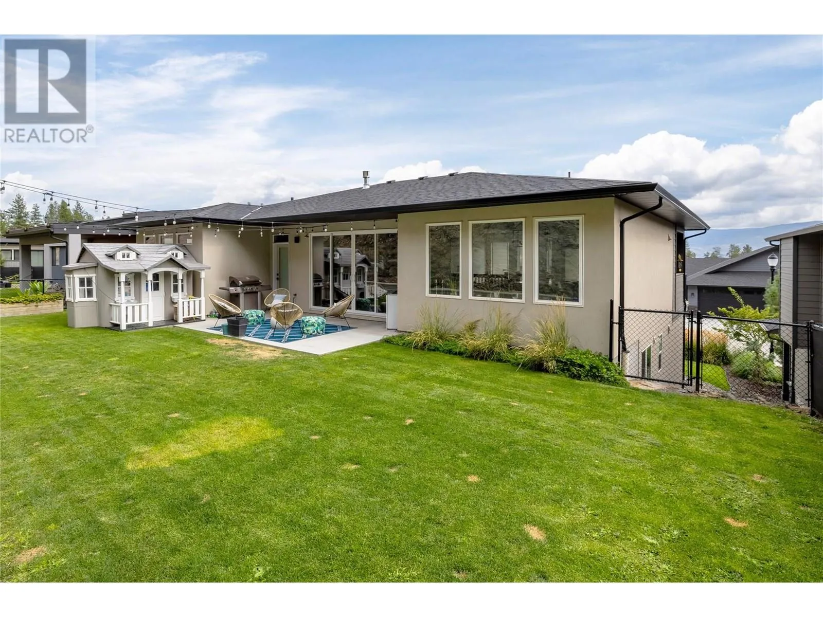 2558 Crown Crest Drive