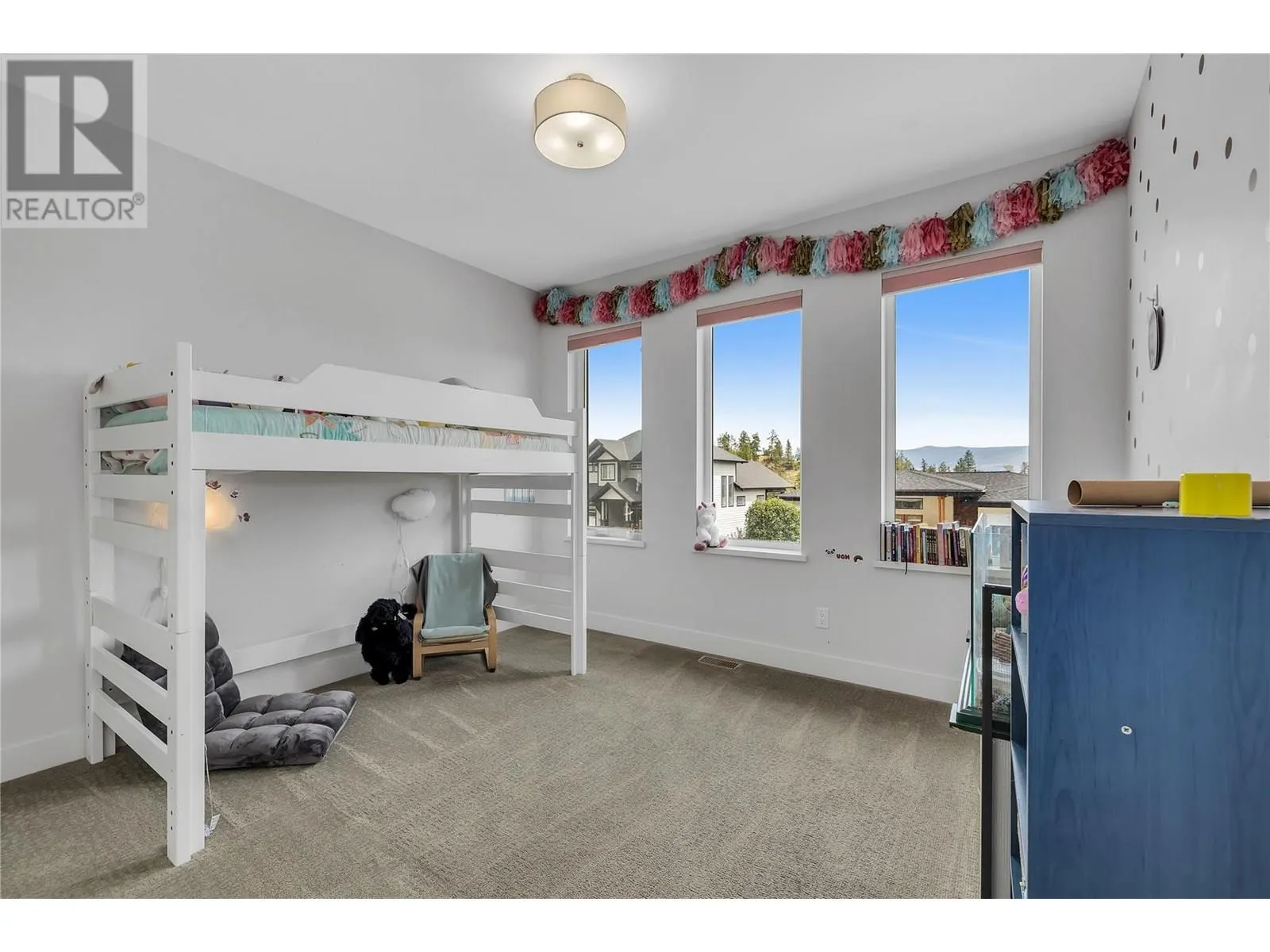 2558 Crown Crest Drive