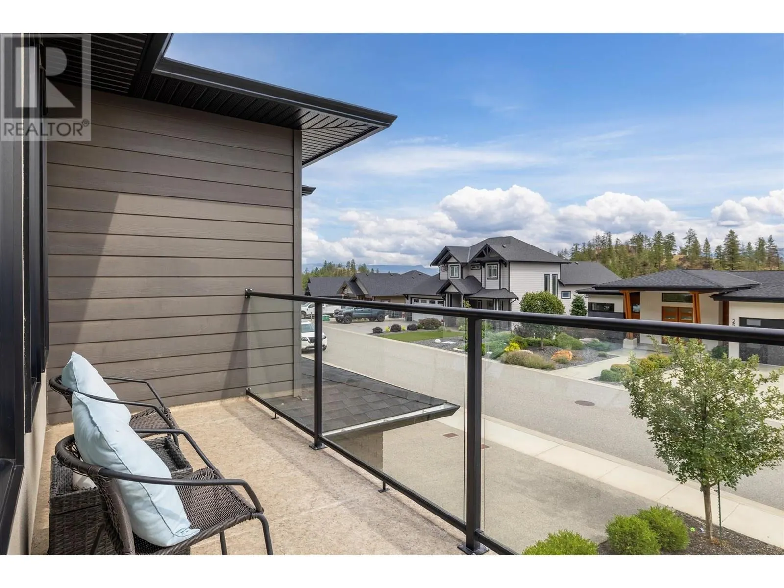 2558 Crown Crest Drive