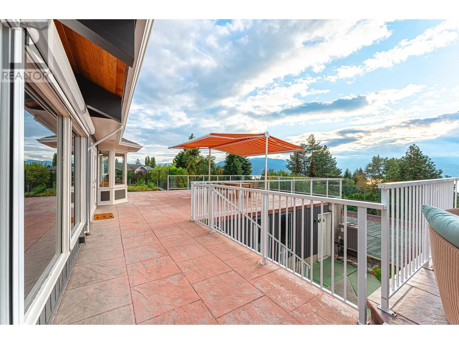 3029 Spruce Drive