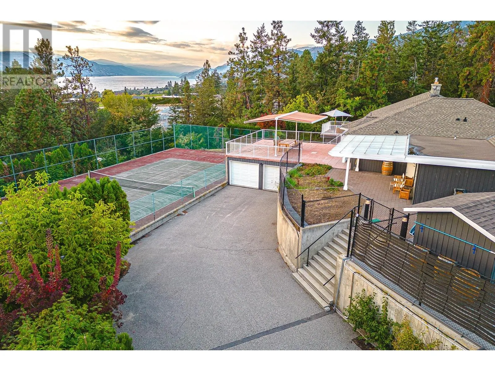 3029 Spruce Drive