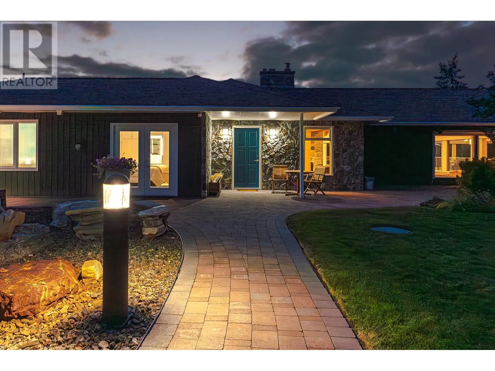 3029 Spruce Drive