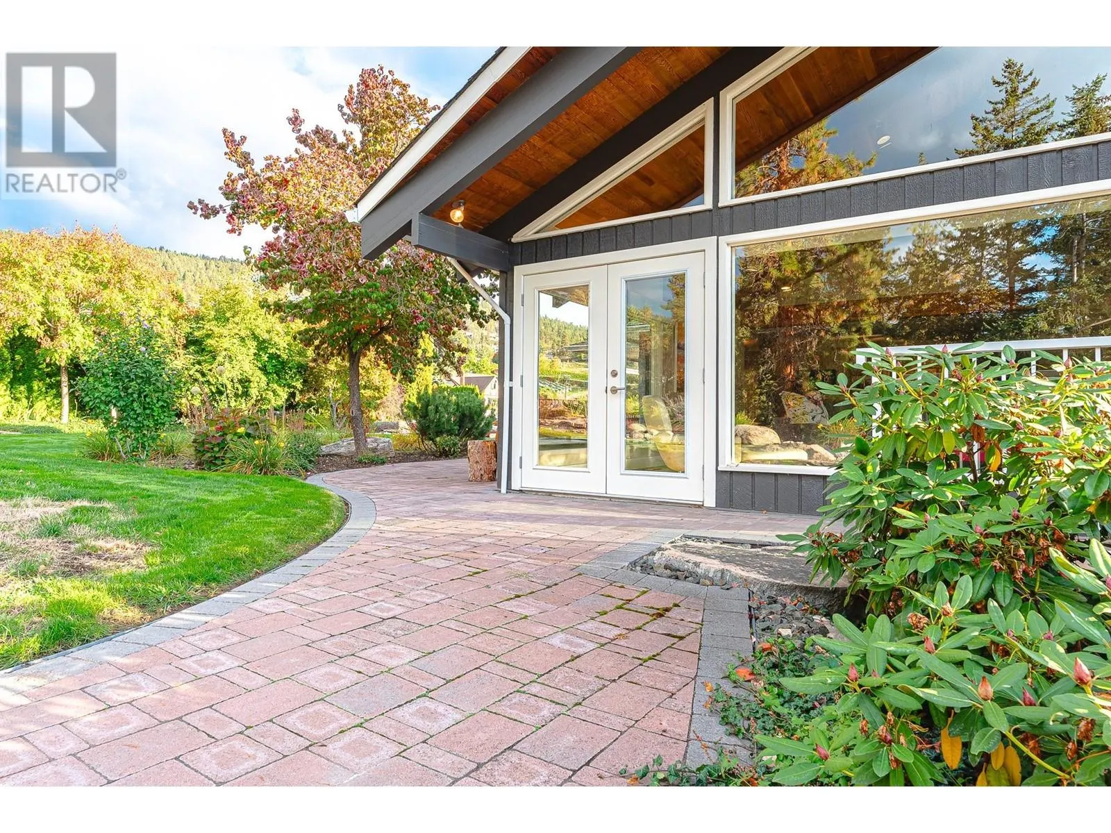 3029 Spruce Drive