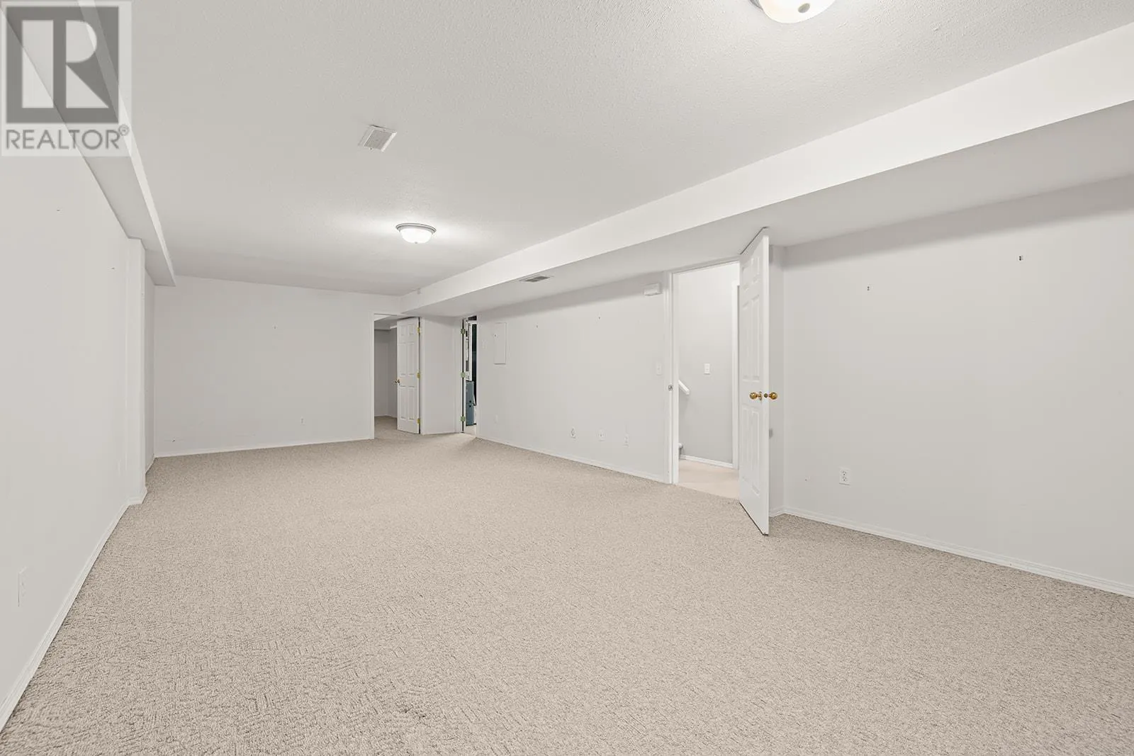1874 Parkview Crescent Unit# 7