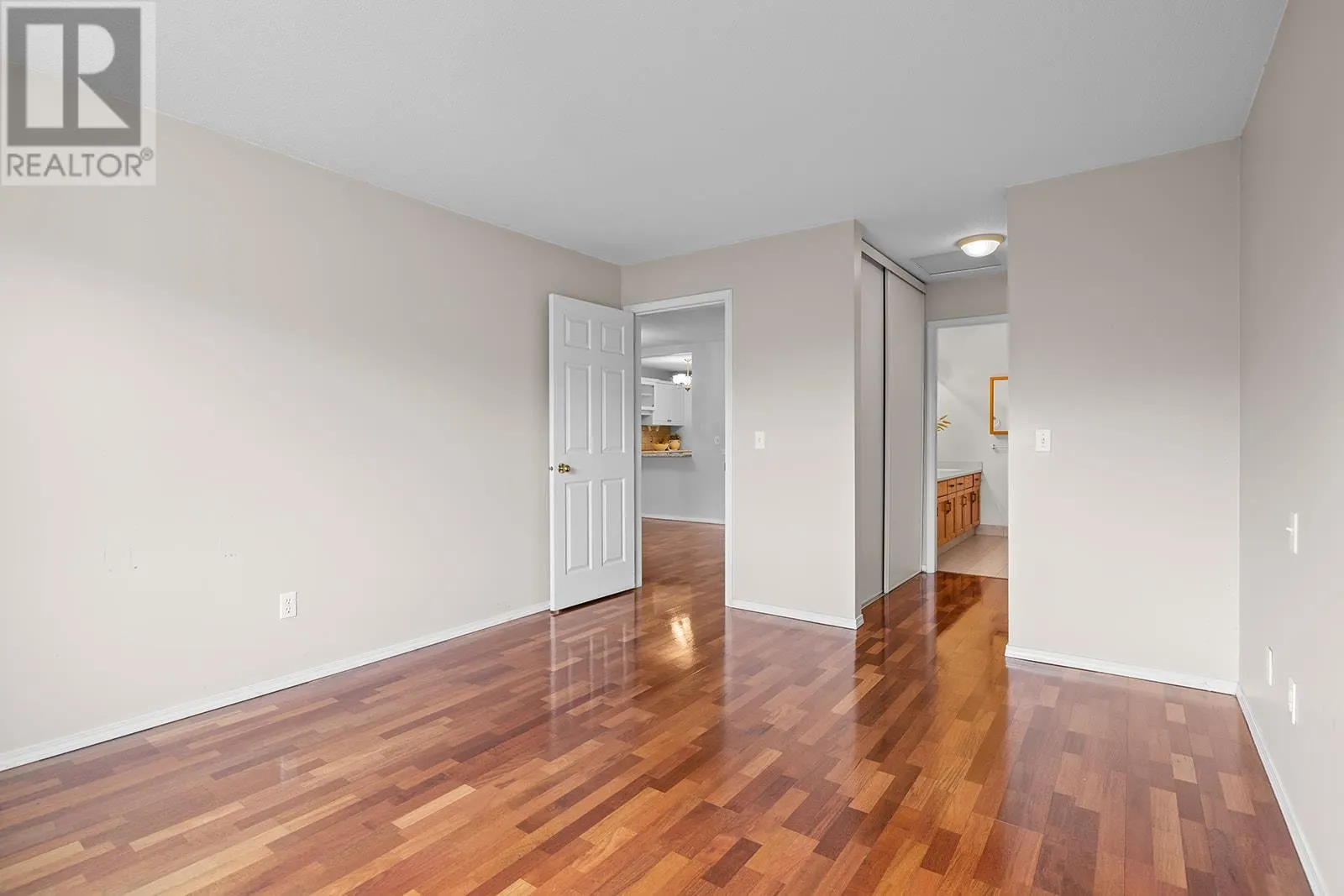1874 Parkview Crescent Unit# 7