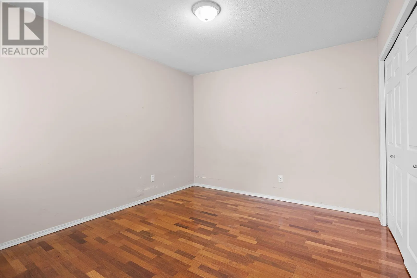 1874 Parkview Crescent Unit# 7