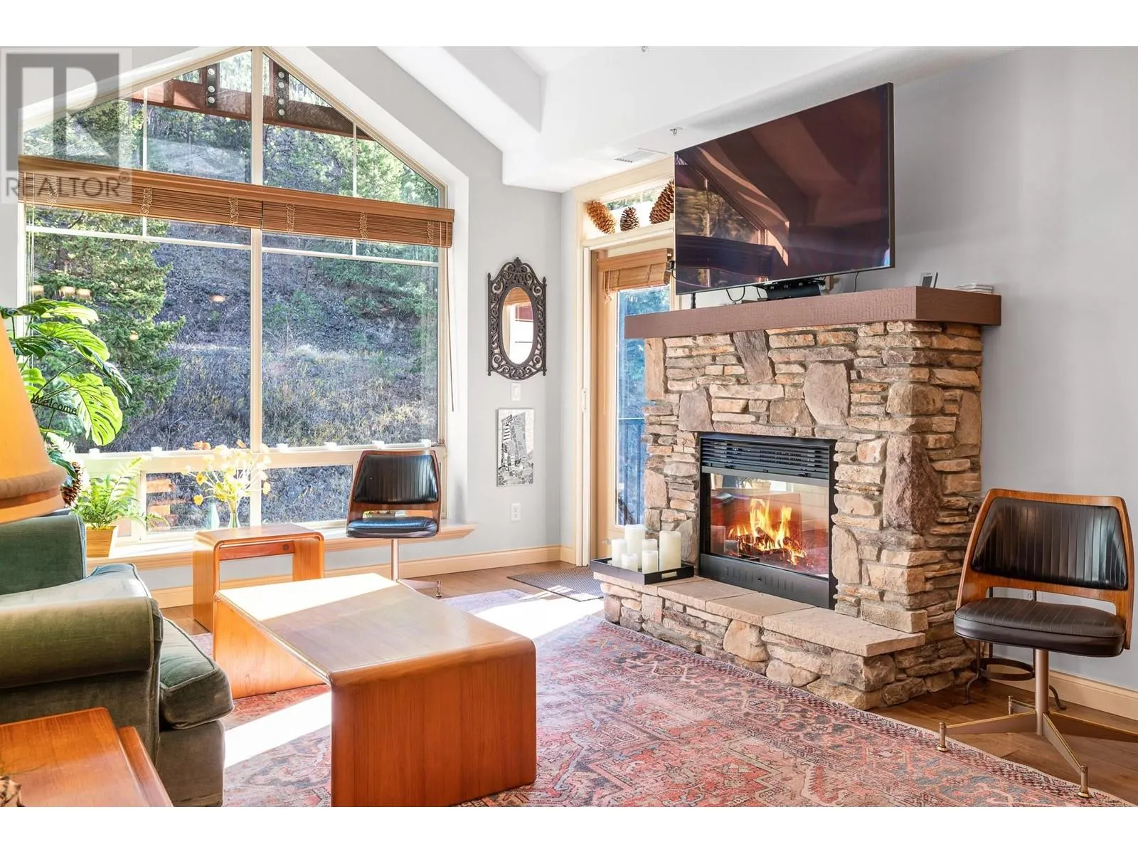 2780 Auburn Road Unit# 305