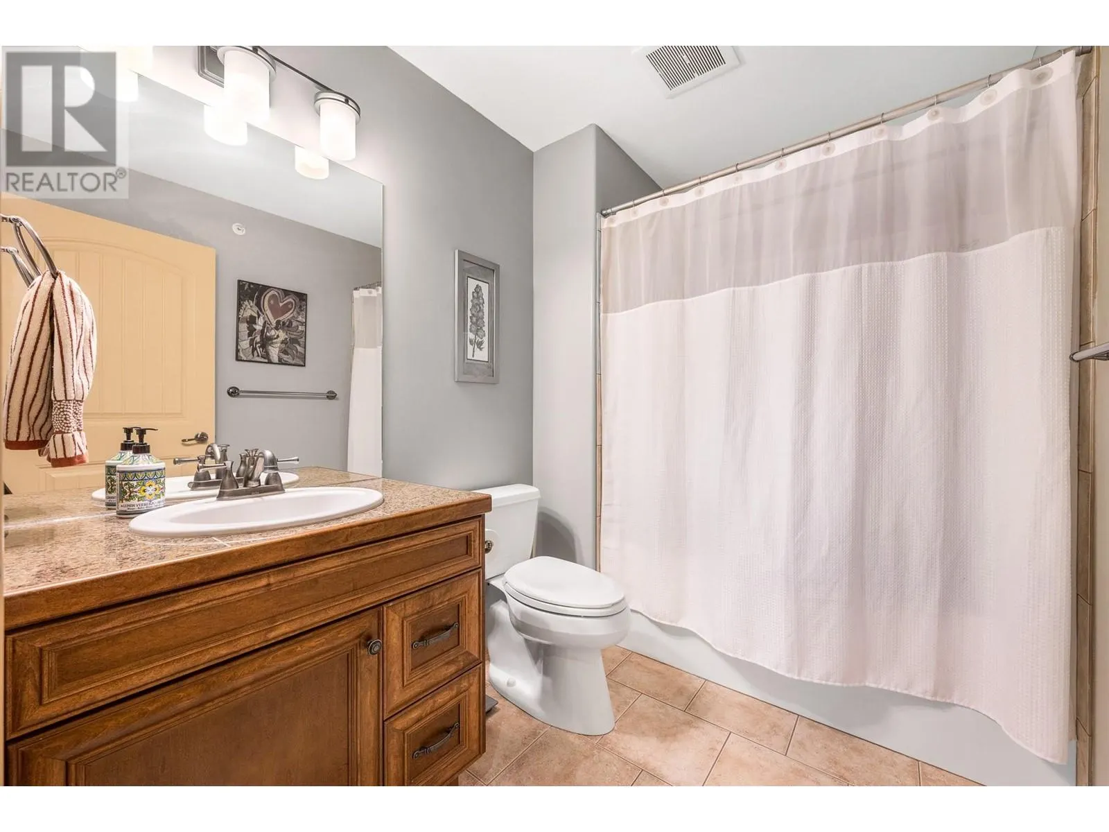 2780 Auburn Road Unit# 305