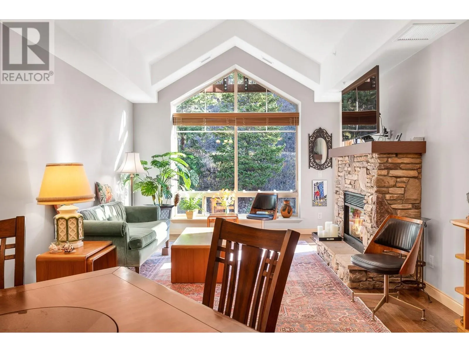 2780 Auburn Road Unit# 305