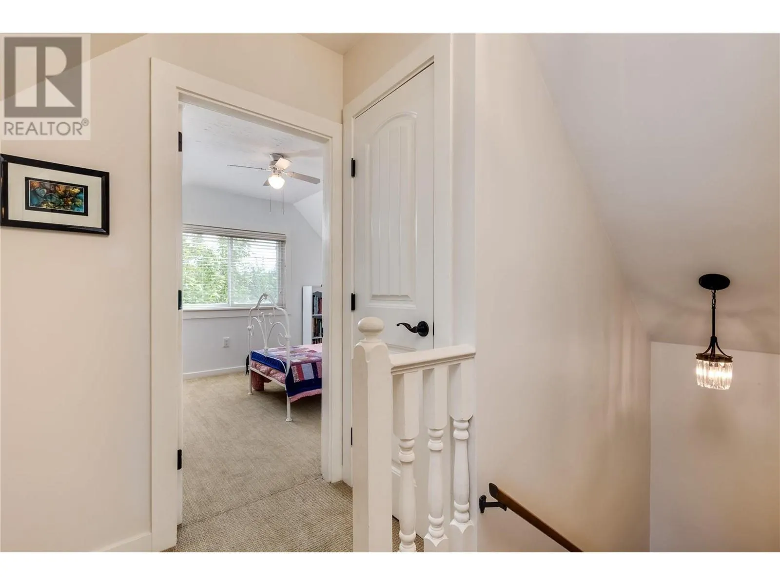 1927 Knox Crescent