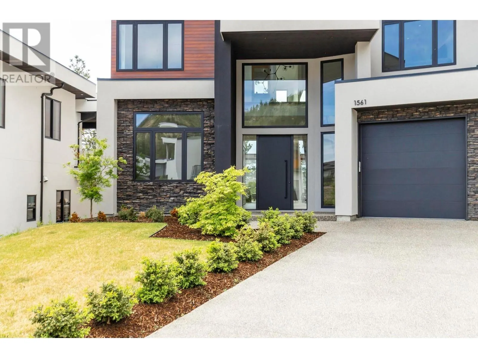 1561 Cabernet Court