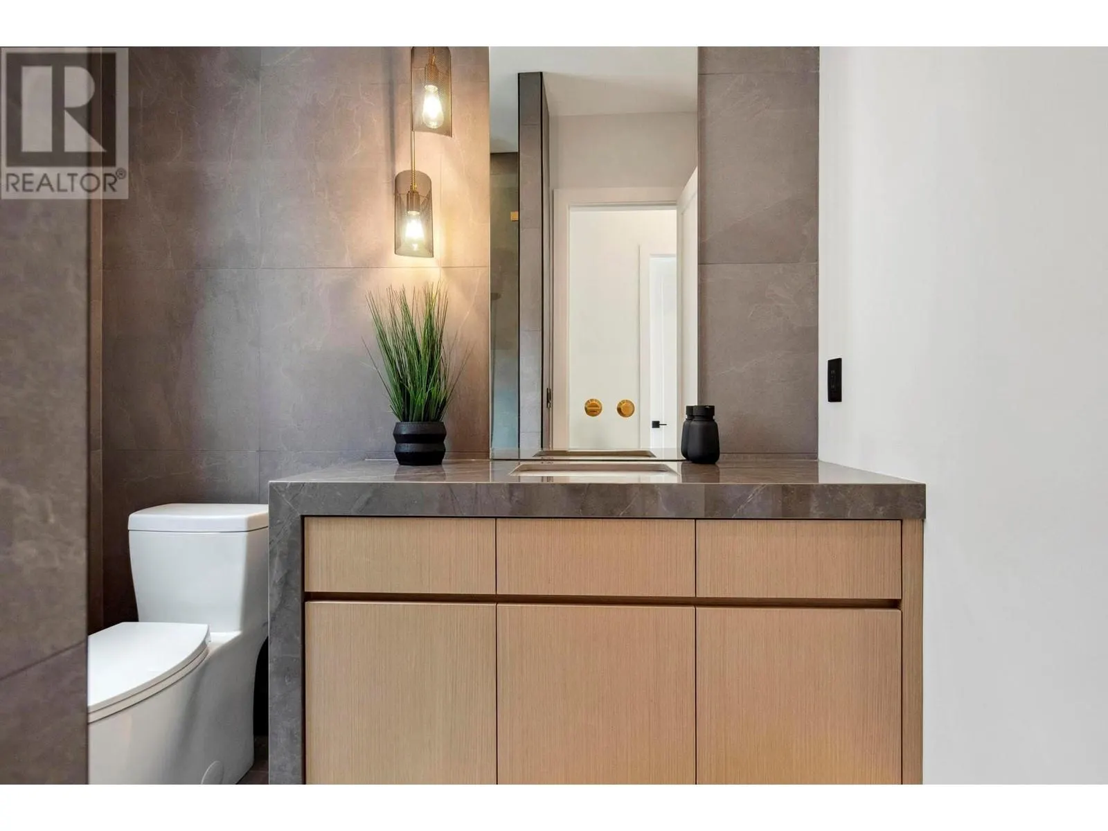 1561 Cabernet Court
