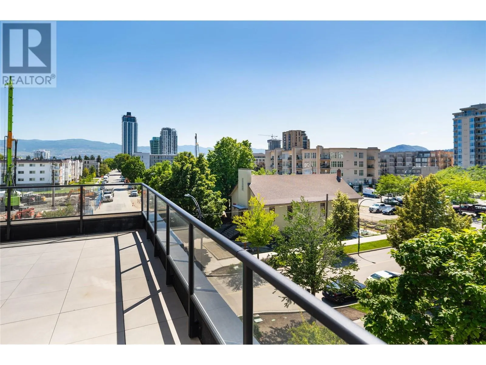 604 Cawston Avenue Unit# 415